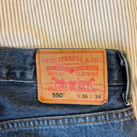 Levi’s 550 36 x 34 - Picture 2 of 3